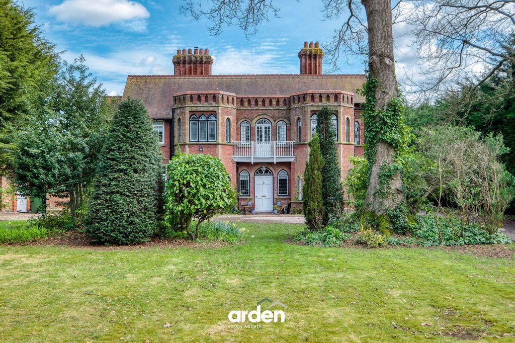 Property photo 2 of 29