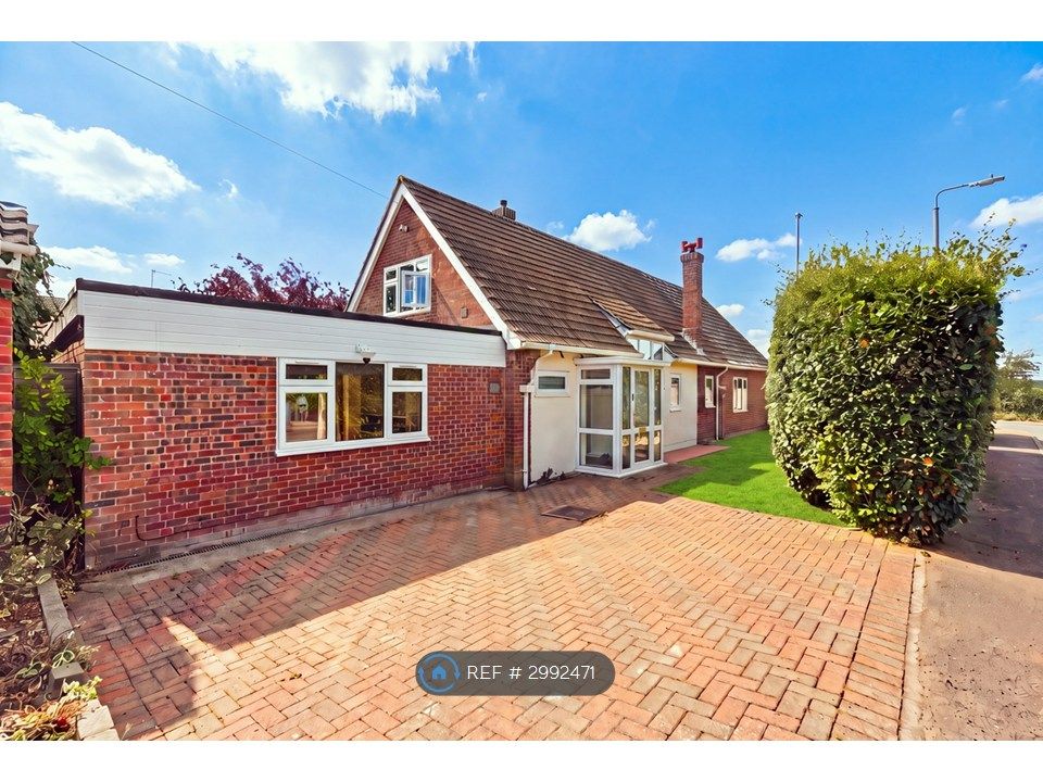 Property photo 2 of 35