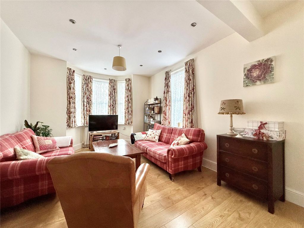 Property photo 2 of 20 Picture No. 66