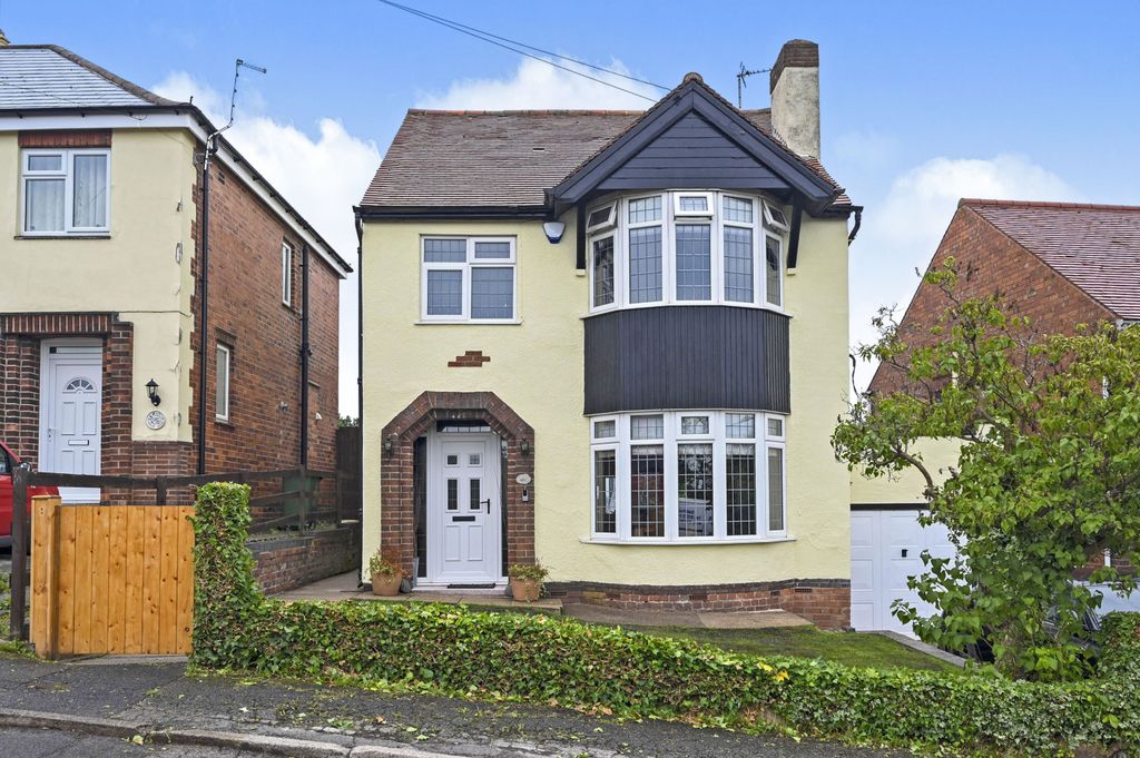 Property photo 2 of 18