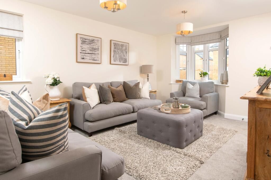 Property photo 3 of 6 Living Room