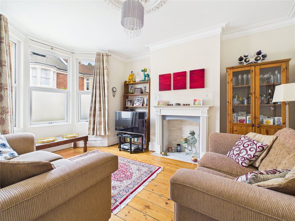 Property photo 1 of 41 Picture No. 76