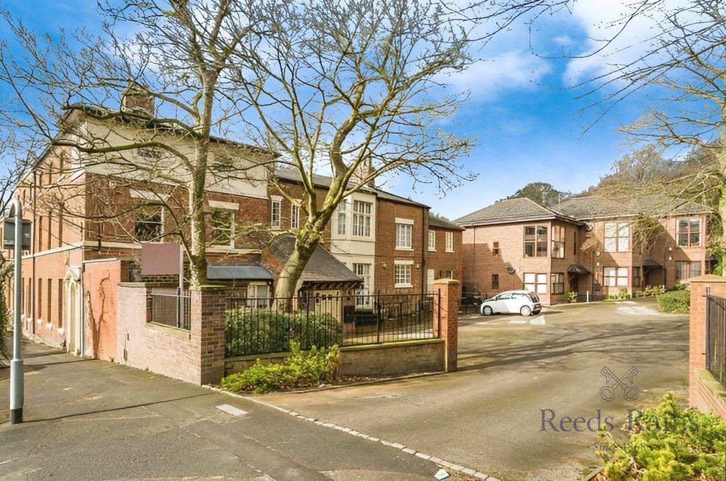 Property photo 1 of 14 Picture No. 12
