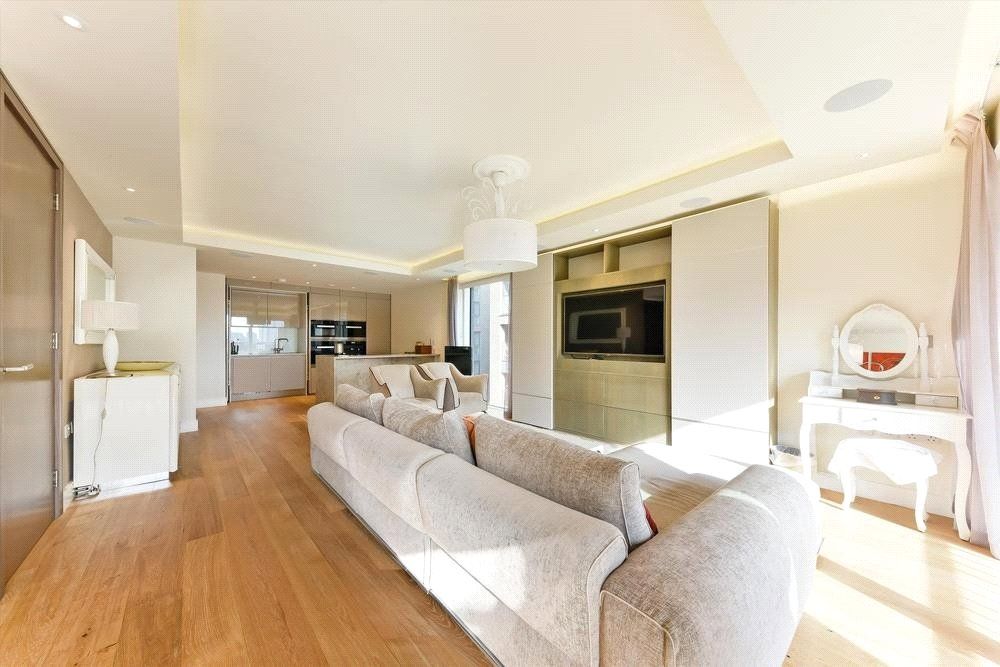 Property photo 3 of 12 Picture No. 11