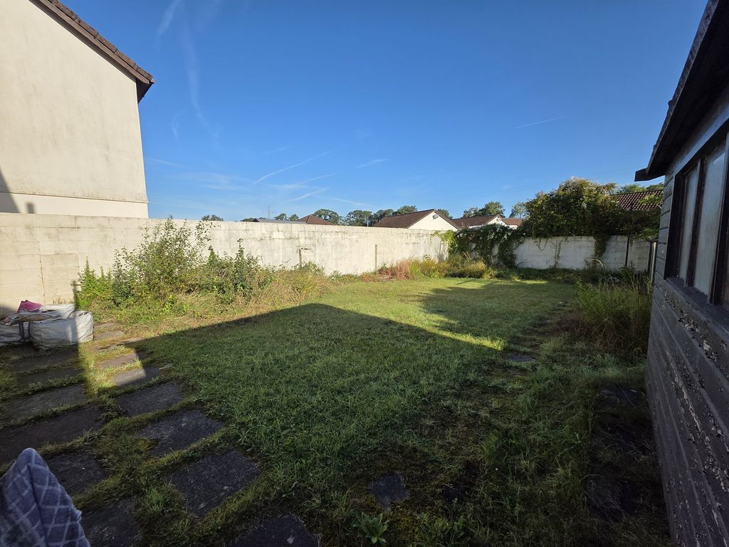 Property photo 2 of 14 Not Specified