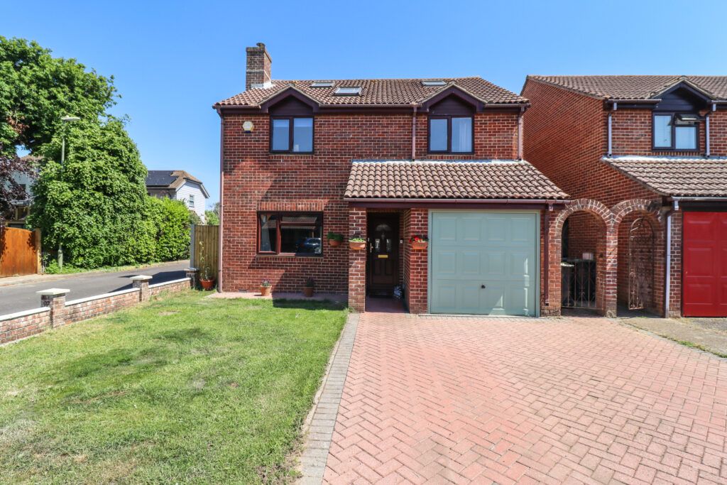 Property photo 1 of 17