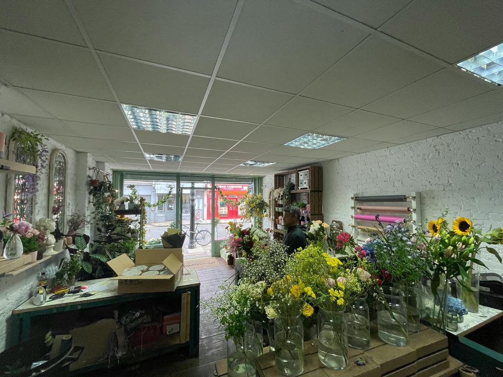 Property photo 3 of 16 461461Arom 7.Jpg