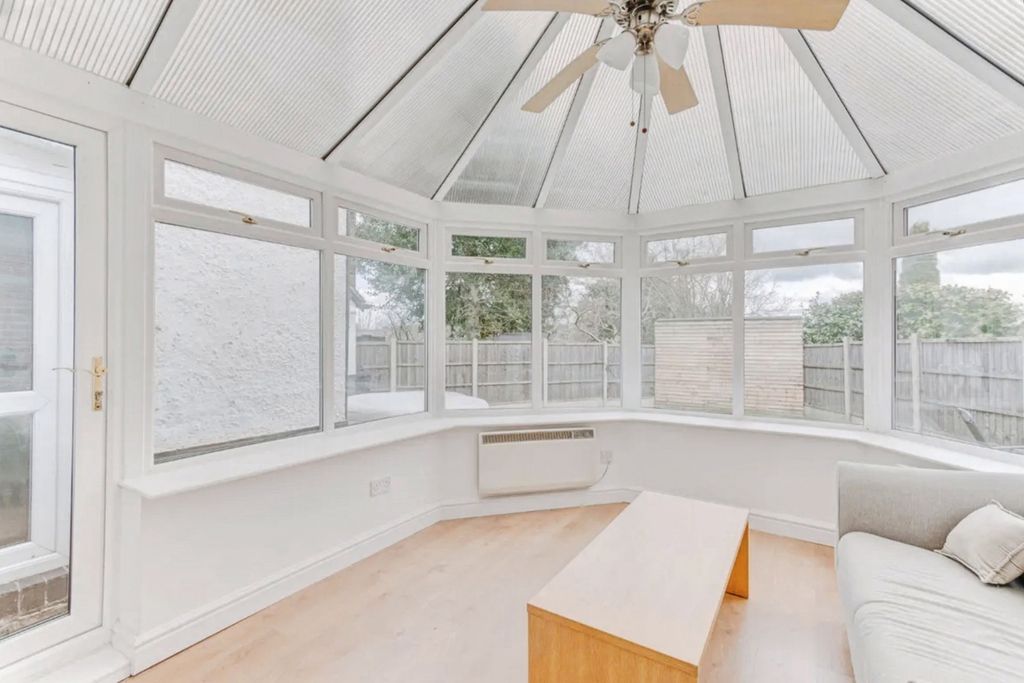 Property photo 3 of 20 Pbox-Img.Jpg