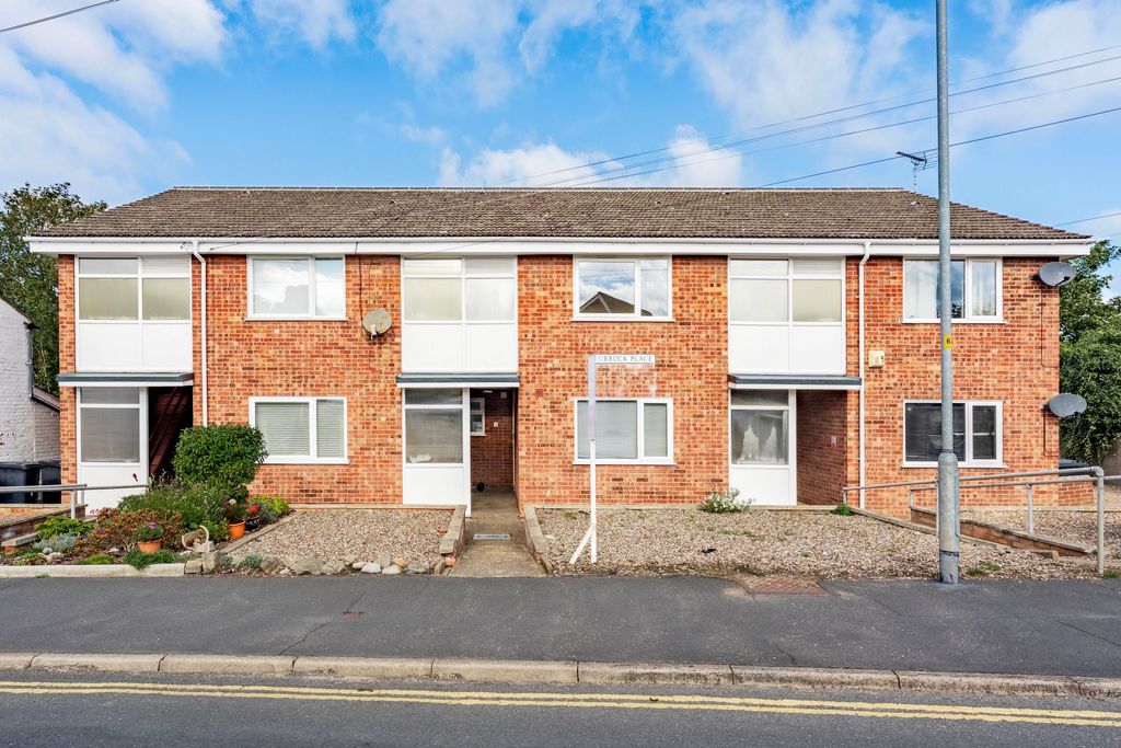 Property photo 1 of 12