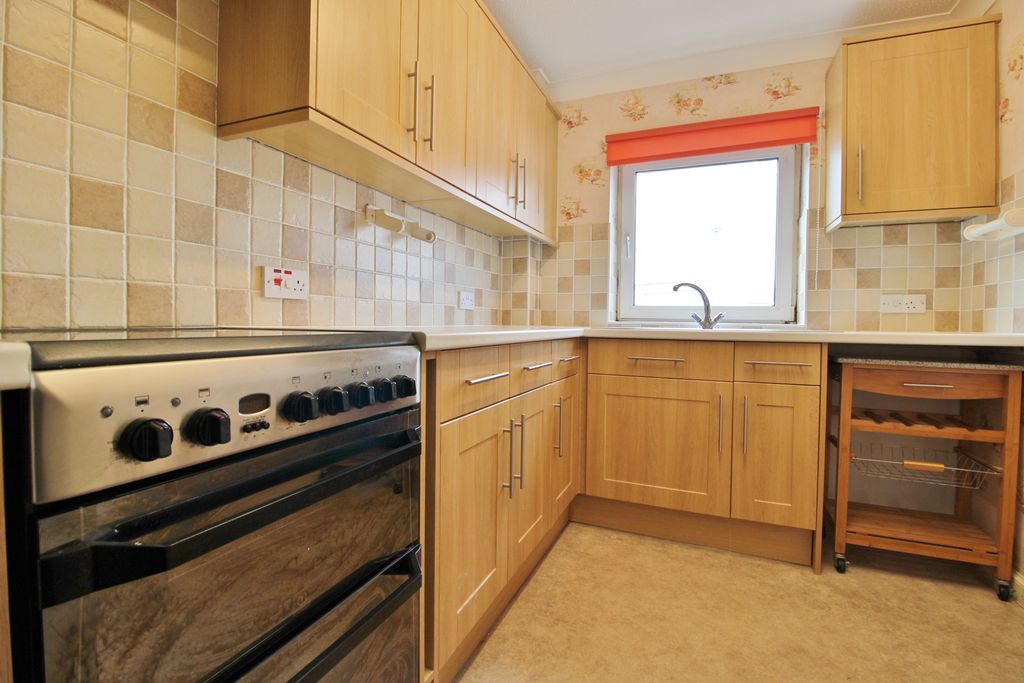 Property photo 3 of 11