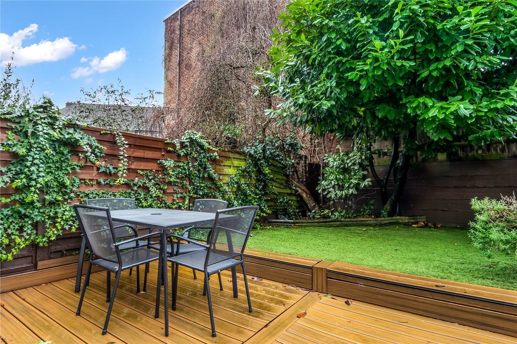 Property photo 3 of 26 Picture No. 14