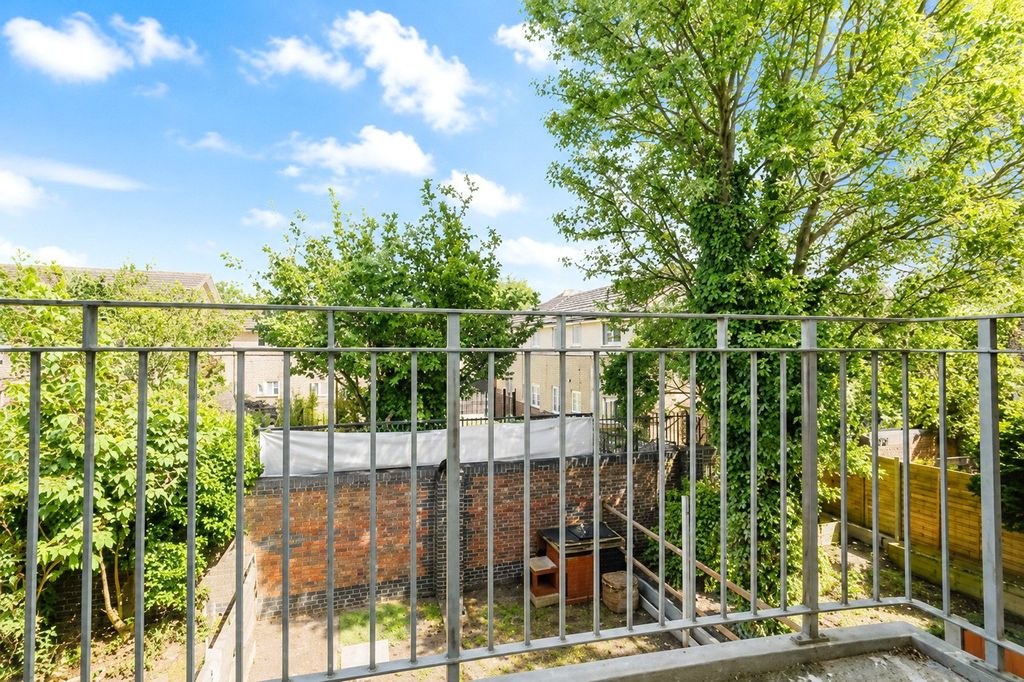Property photo 3 of 6 Picture No. 06