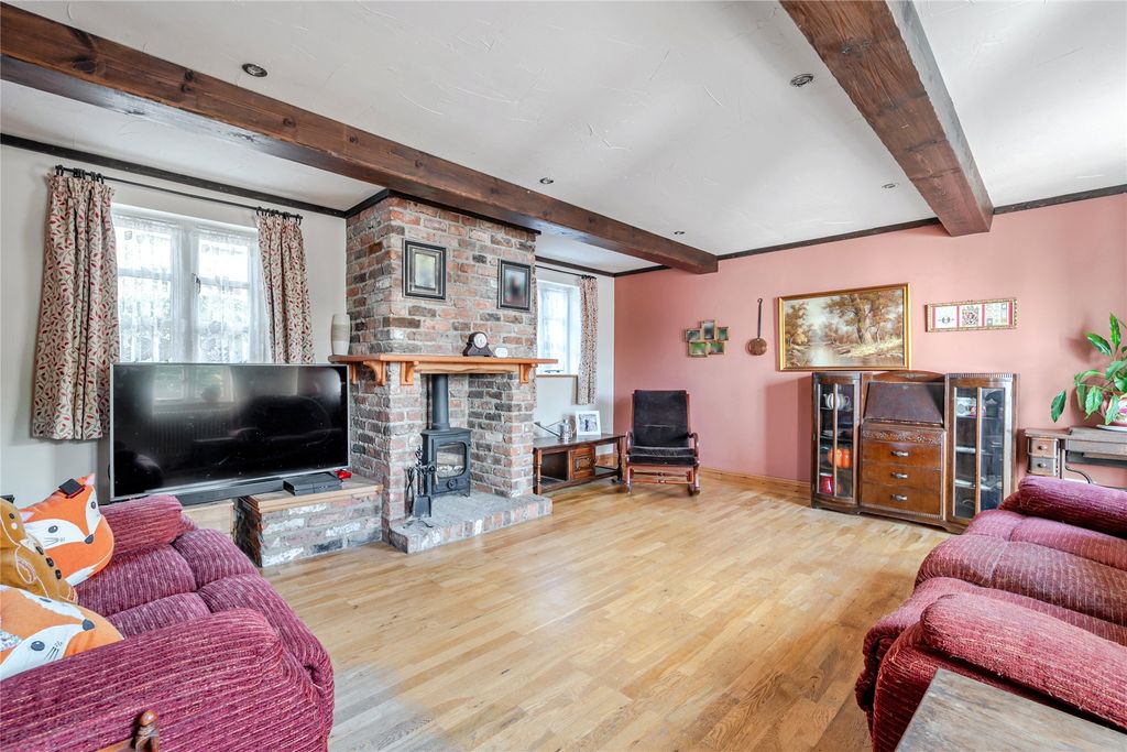 Property photo 2 of 22 2 - Picture No. 07