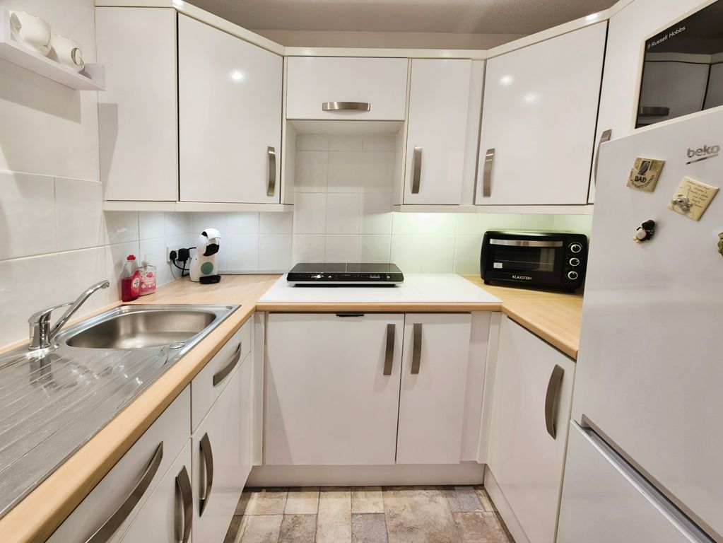 Property photo 2 of 12 d51E9Afa-1000018557