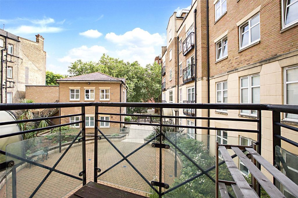 Property photo 3 of 15