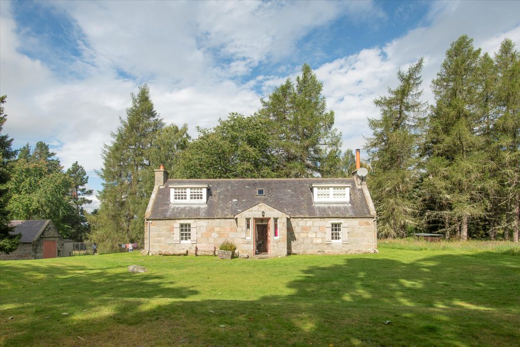 Property photo 2 of 23 Image
