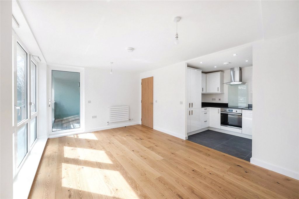 Property photo 1 of 10 Picture No. 06