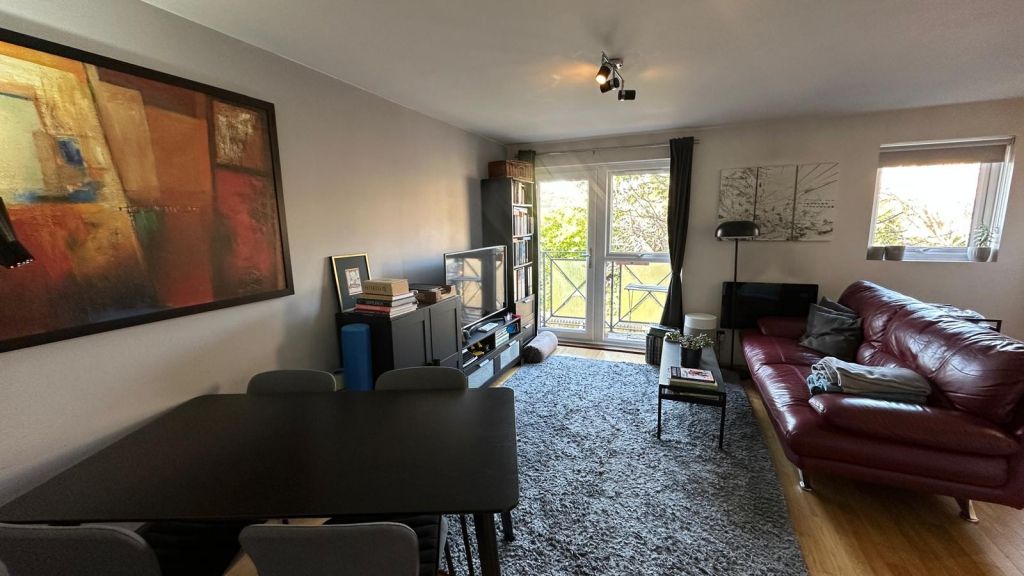 Property photo 3 of 13