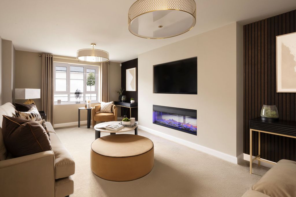 Property photo 3 of 10 Crombie Lounge