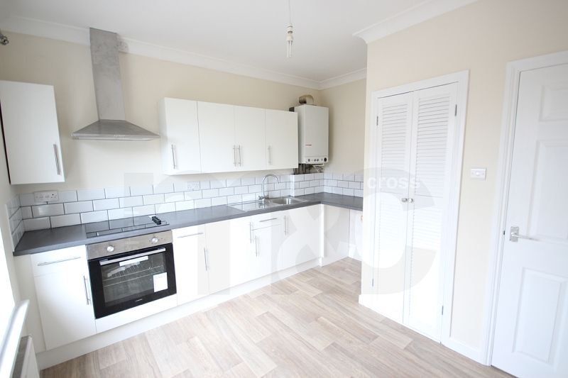 Property photo 3 of 6 Kitchen