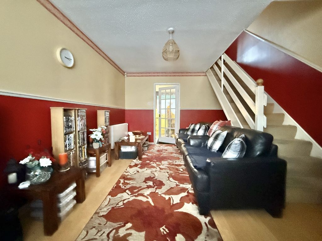 Property photo 3 of 14 Photo 3