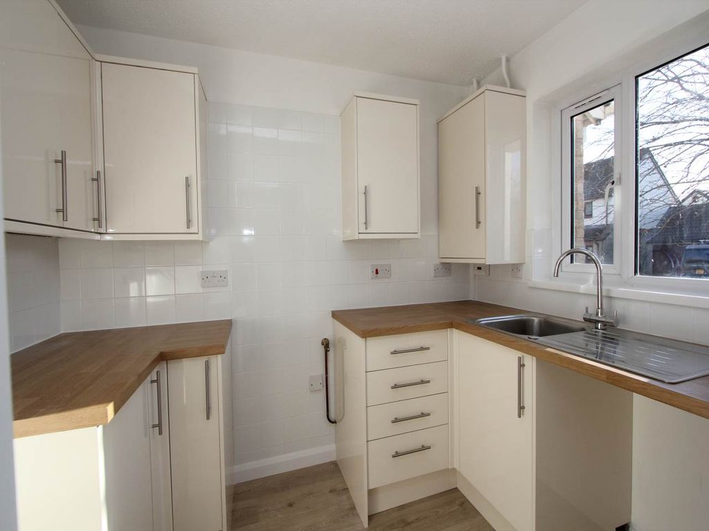 Property photo 2 of 13 Kitchen