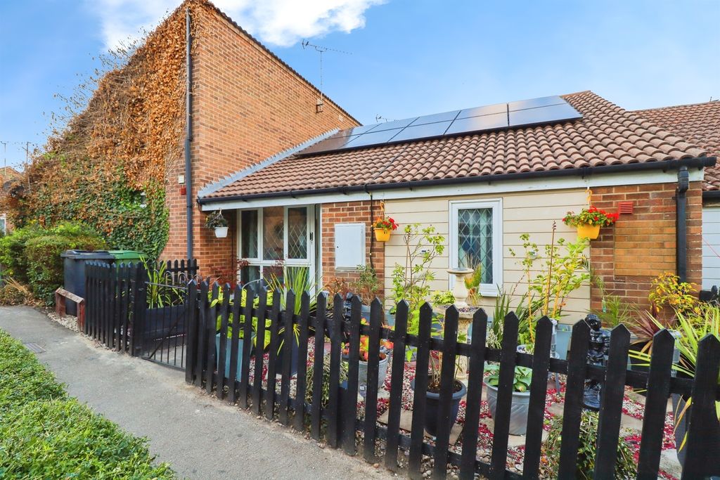 Property photo 1 of 16