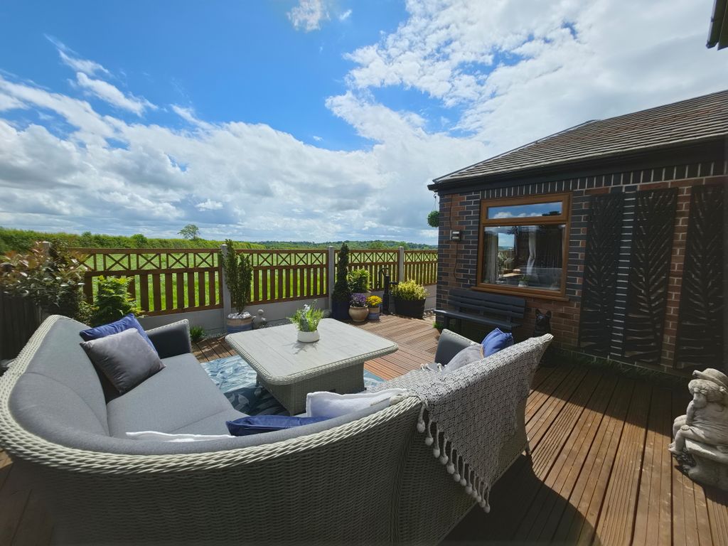 Property photo 2 of 47