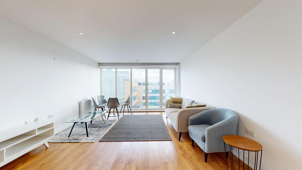 Property photo 1 of 22 Living Room