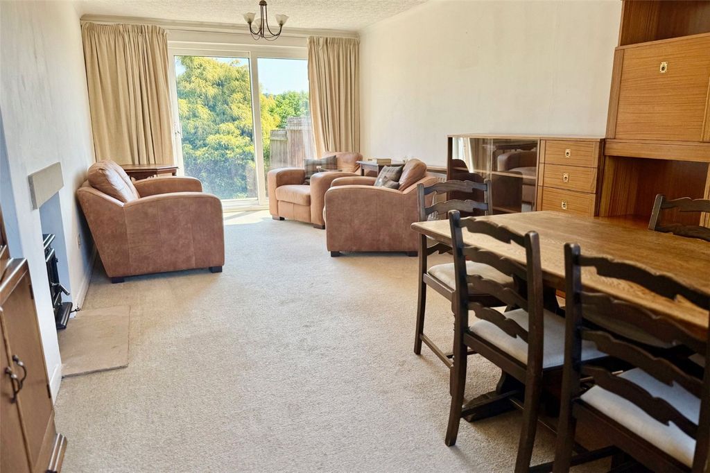 Property photo 3 of 17 Picture No. 04