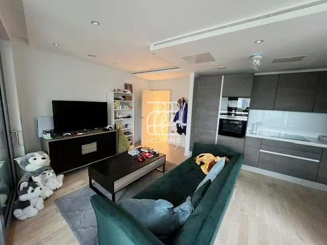 Property photo 1 of 9 Living Room