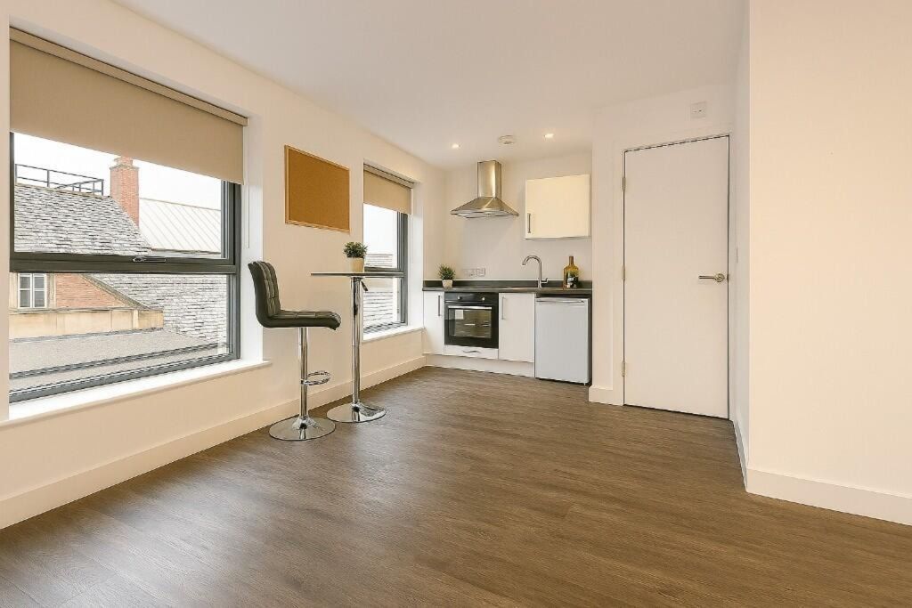 Property photo 2 of 11 Kitchen