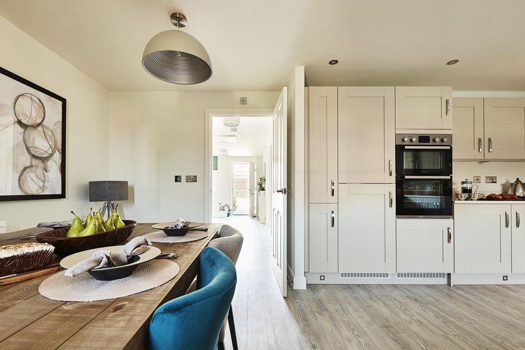 Property photo 3 of 7 Kitchen Dining Area