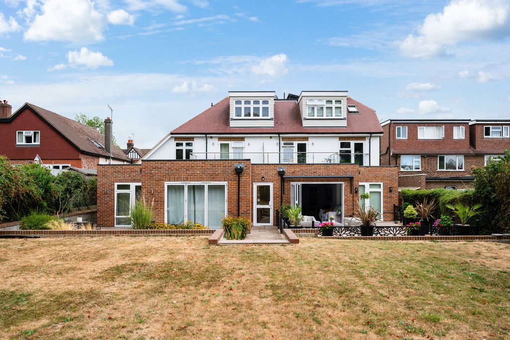 Property photo 1 of 13