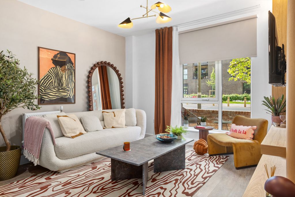 Property photo 2 of 6