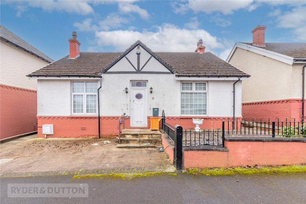 Property photo 1 of 17 External Front
