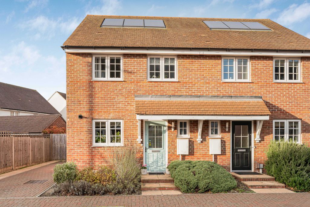 Property photo 1 of 12 Front