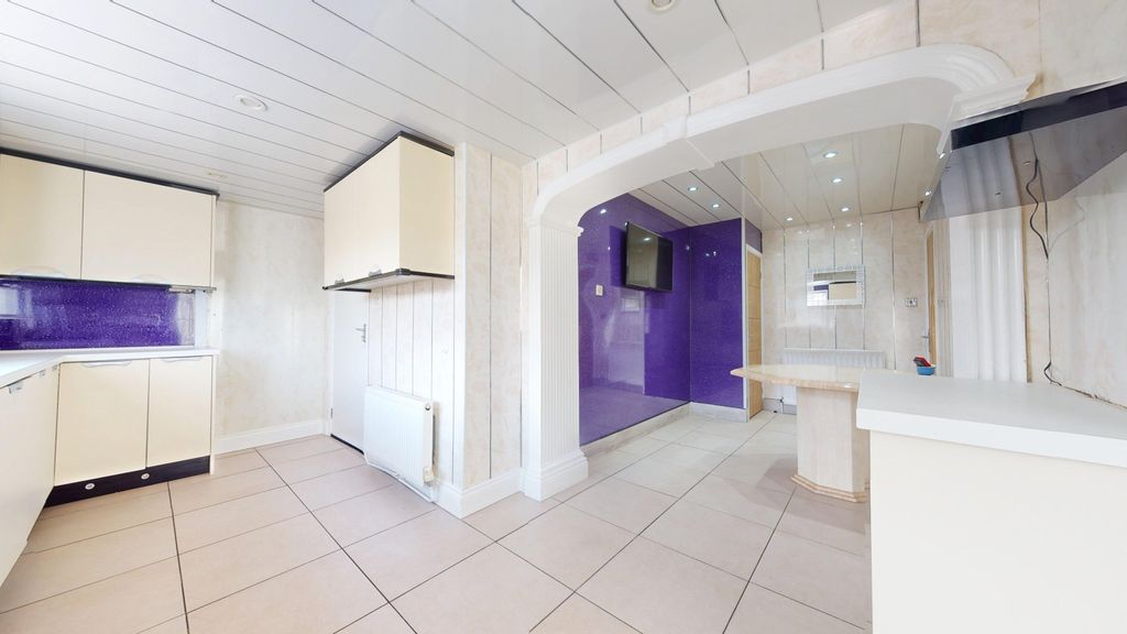 Property photo 1 of 23 3804773