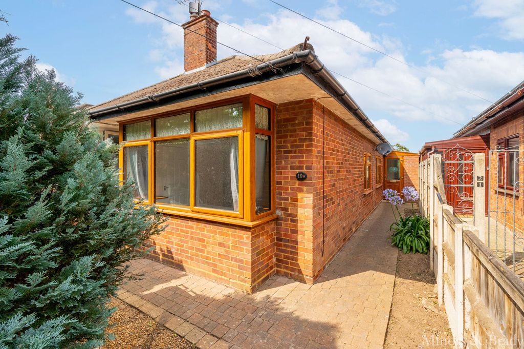 Property photo 1 of 5