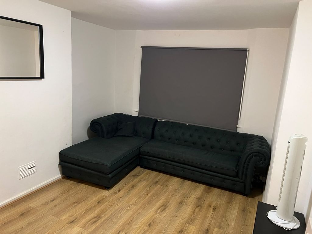 Property photo 3 of 3