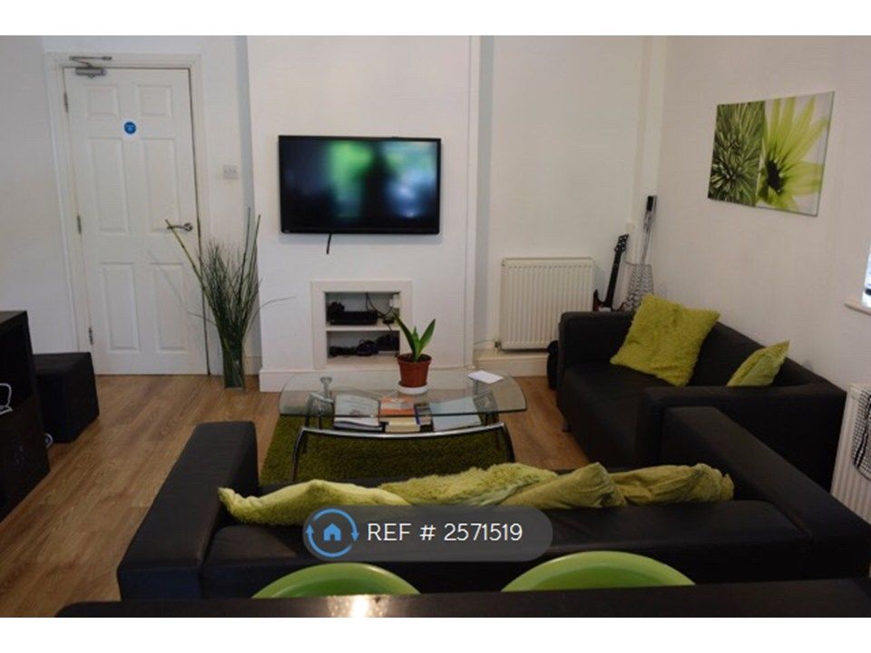 Property photo 1 of 7 Lounge