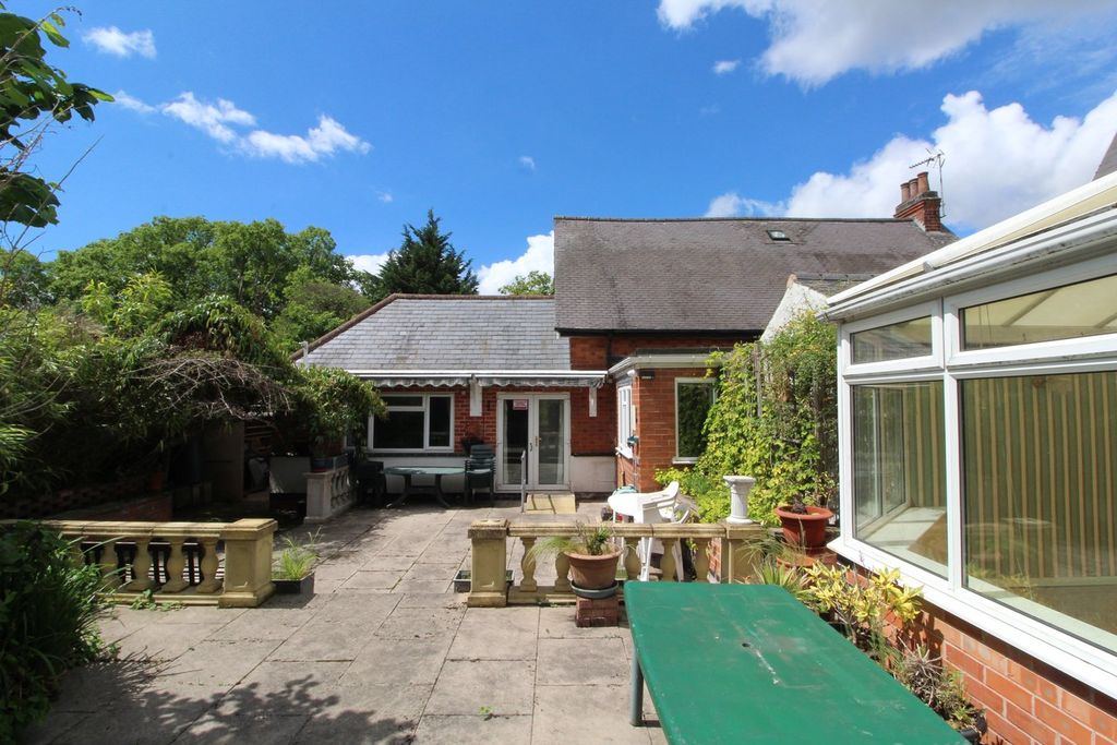 Property photo 3 of 35