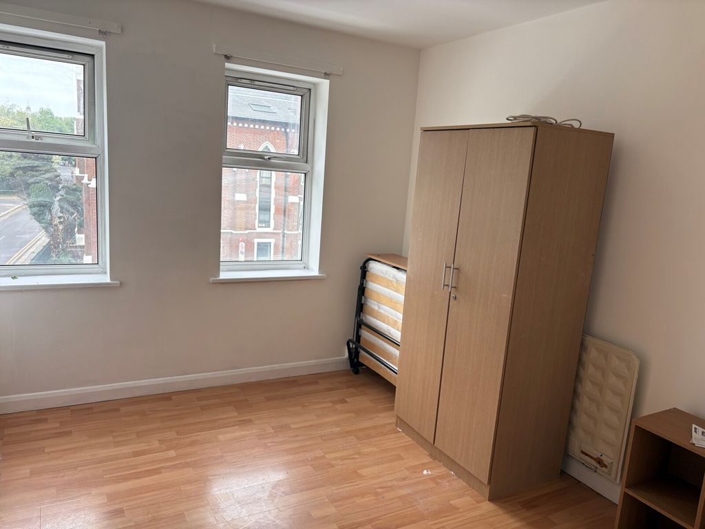 Property photo 2 of 5 Picture No. 03