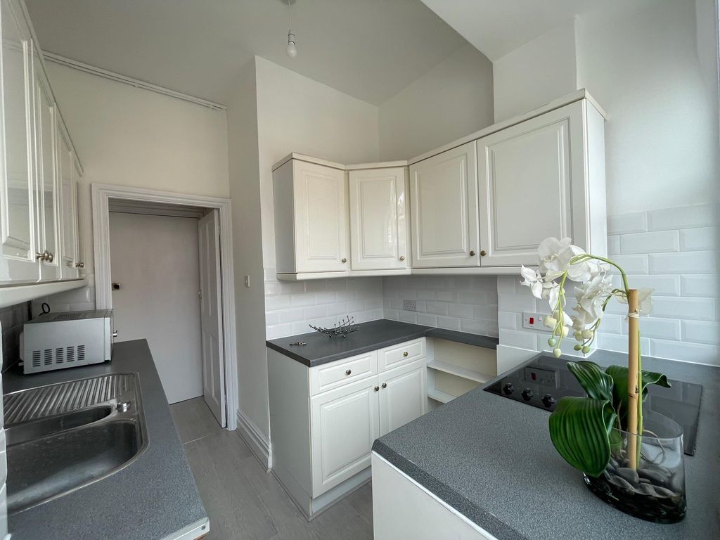 Property photo 3 of 7 Front