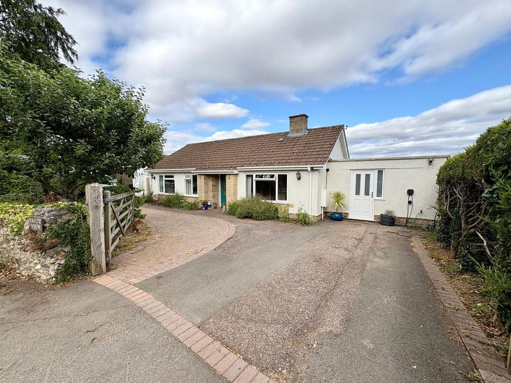 Property photo 1 of 27 Picture No. 23