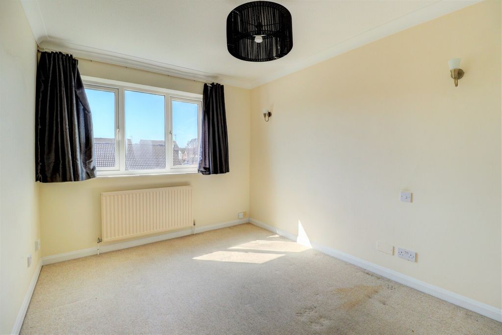 Property photo 3 of 9 Picture No. 45