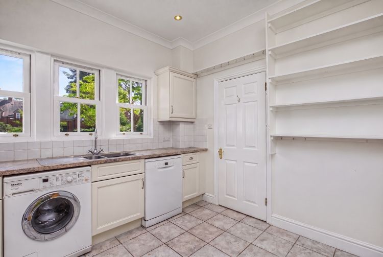 Property photo 3 of 9 336626