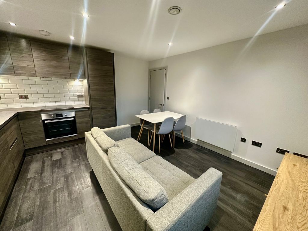 Property photo 3 of 6 Picture No. 05