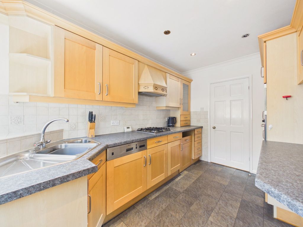 Property photo 3 of 18 5414819