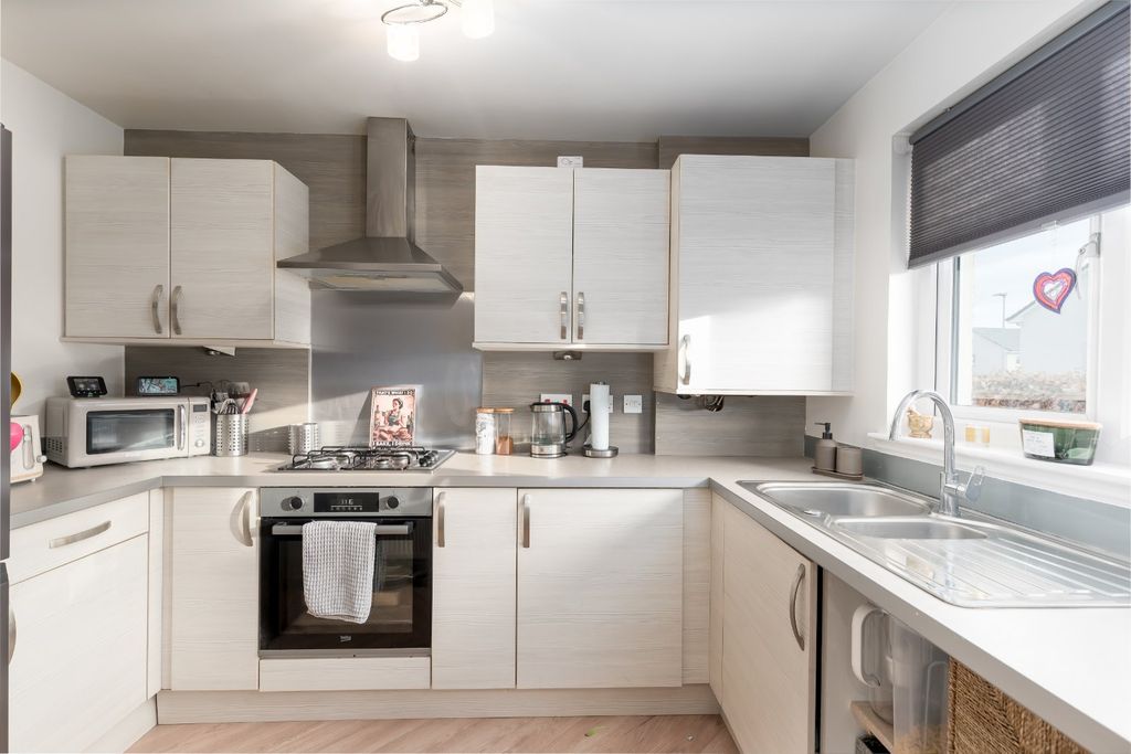 Property photo 3 of 15 Picture No. 20